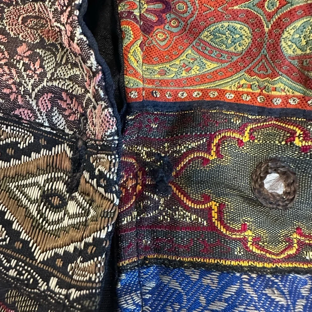 VTG 90s Coldwater Creek Sz:M Tapestry. Boho. Southwestern metallic bandana print